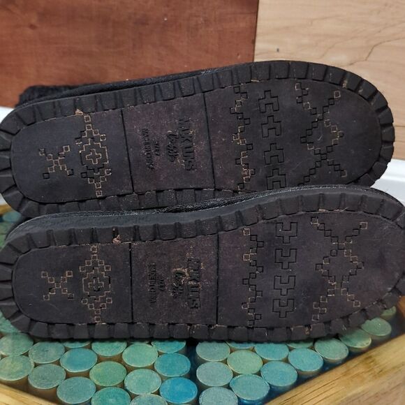 SIZE 7 muk luks cozy knit boots - Picture 4 of 5